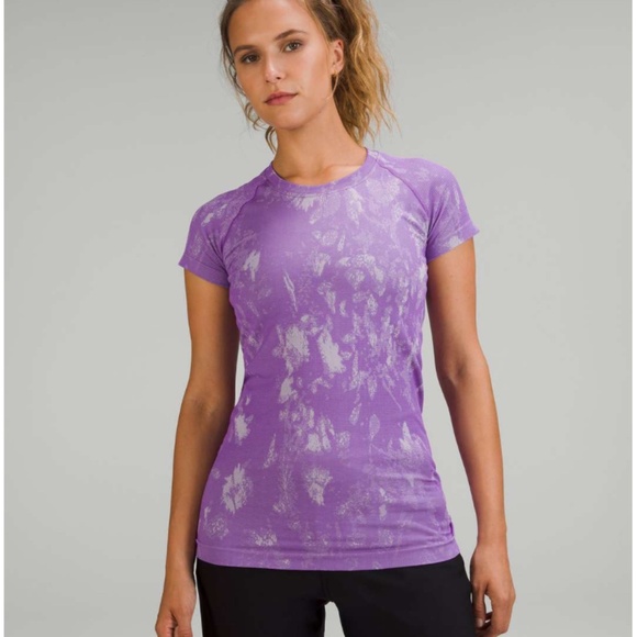 Lululemon Swiftly Tech Short Sleeve Shirt 2.0 Shadow Bloom Moonlit Magenta / Fai - Picture 1 of 8